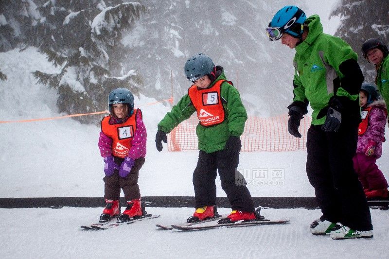 You_can_learn_to_ski_from_four_years_upwards_at_Mt_Seymour[1].jpg