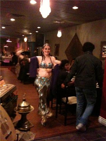 欢快的belly dance